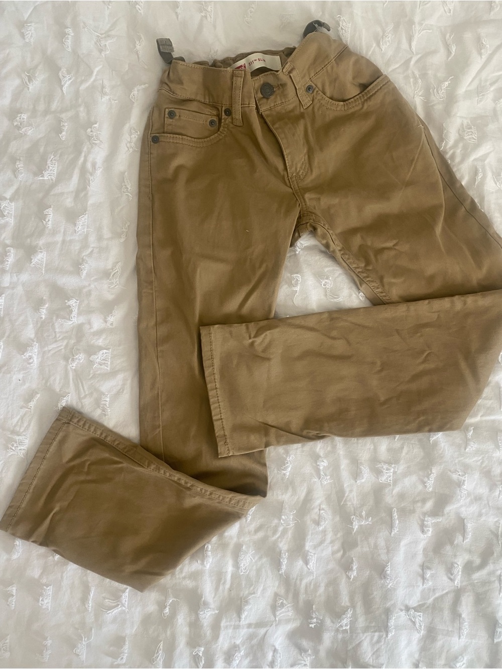 Levi's Slim Straight Chinos in Classic Tan/Khaki